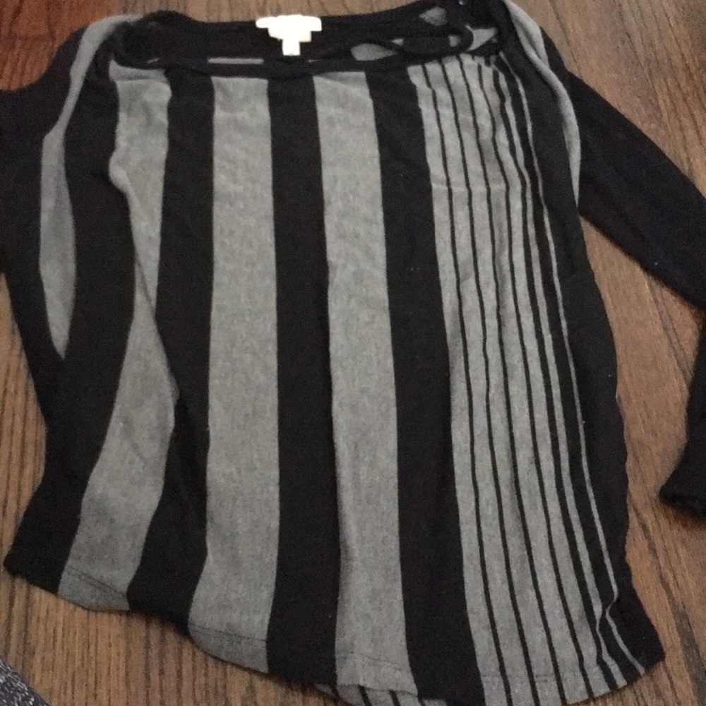 Jessica Simpson Nursing sweater
